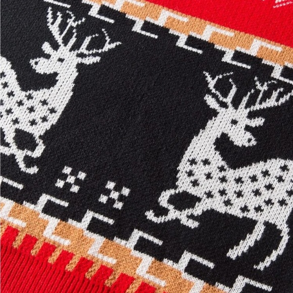 Like New Men’s Elk Sweater Vest - Picture 6 of 11